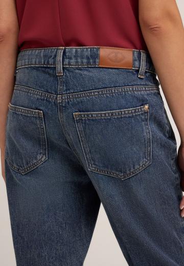 Короткие джинсы