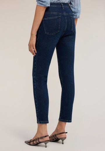 Короткие джинсы