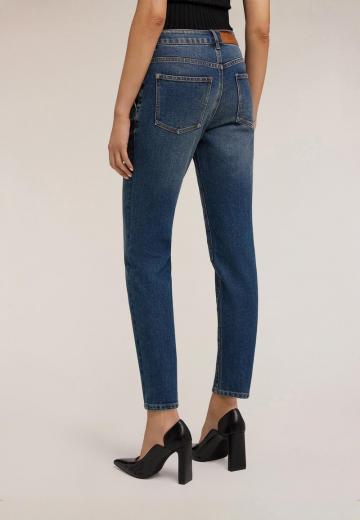Короткие джинсы