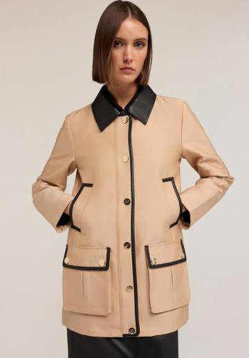 Короткое пальто