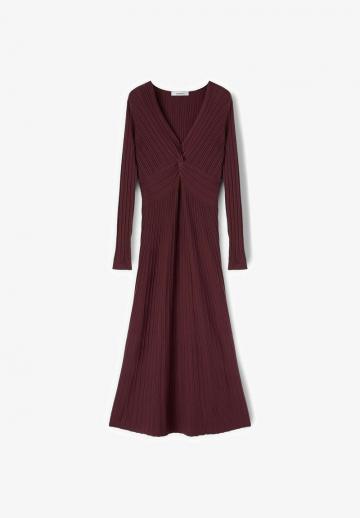 Вязаное платье