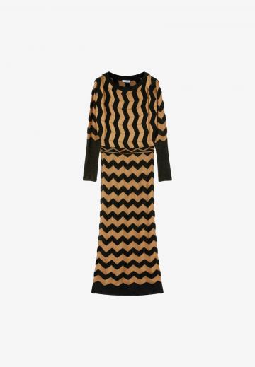 Вязаное платье