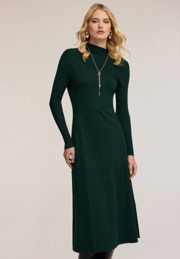 Вязаное платье