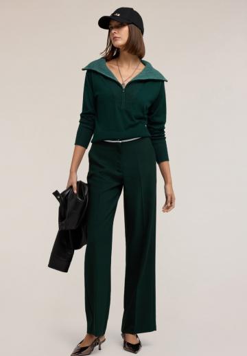 Пуловер с воротником поло