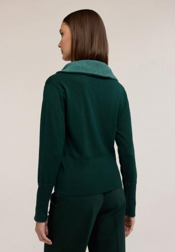 Пуловер с воротником поло