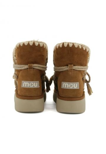 Сапожки на танкетке