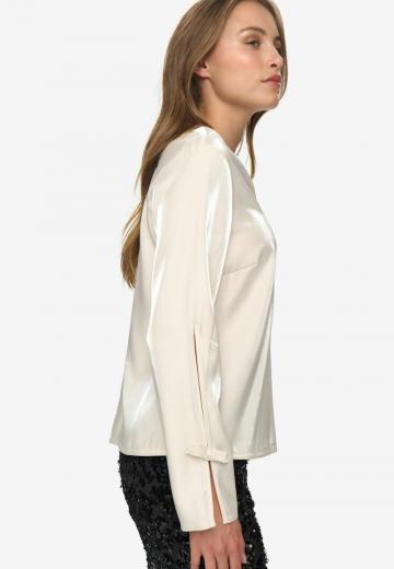 Атласная блузка