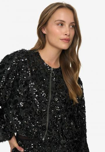 Короткая куртка