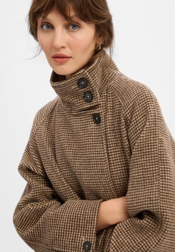 Шерстяное пальто