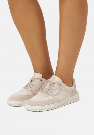 Гандбольные кроссовки