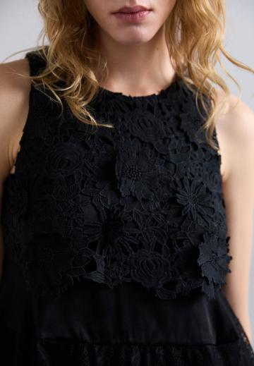 Блузка без рукавов