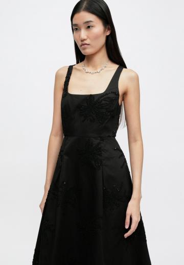 Коктейльное платье