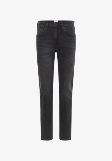 Узкие джинсы