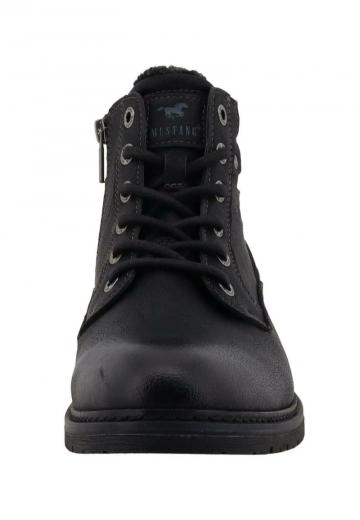 Зимние ботинки