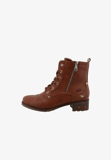 Ботинки на шнуровке