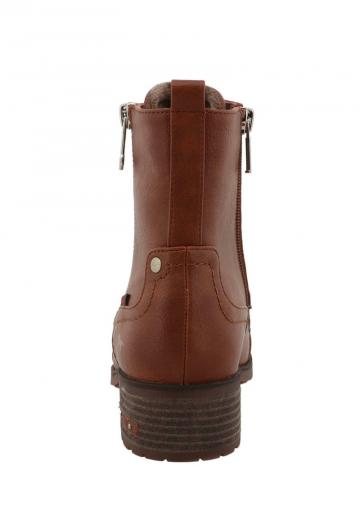 Ботинки на шнуровке