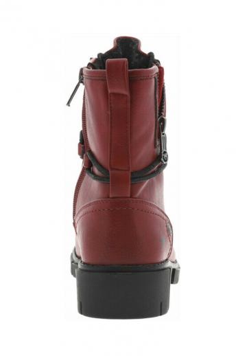 Ботинки на шнуровке