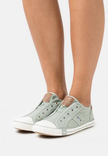 Спортивные балетки