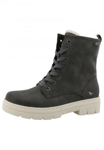 Зимние ботинки