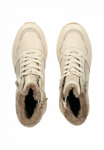 Зимние ботинки