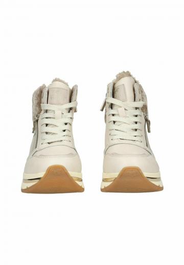 Зимние ботинки