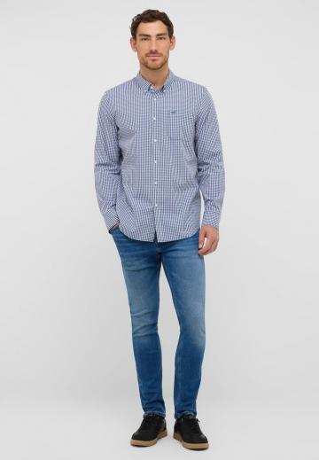 Узкие джинсы