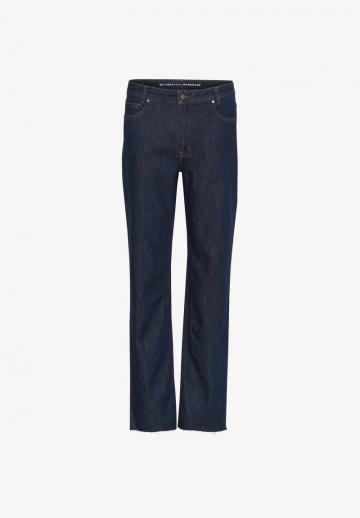 Прямые джинсы