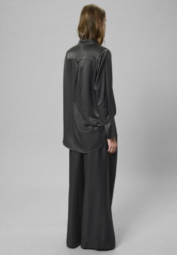 Атласная блузка