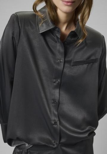 Атласная блузка