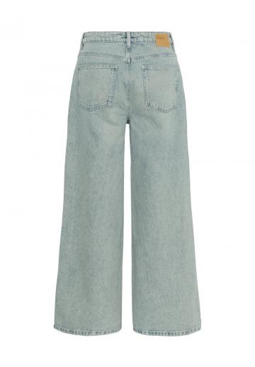 Свободные джинсы