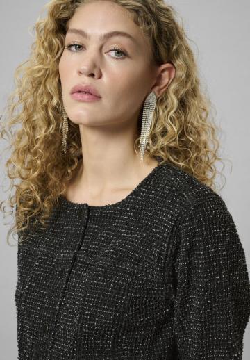 Короткая куртка