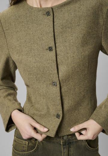 Короткая куртка