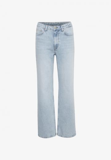 Прямые джинсы