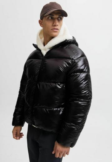 Зимняя куртка