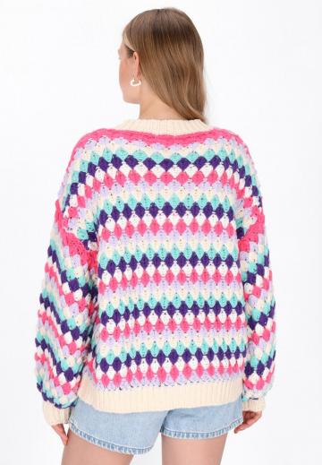 Пуловер с вырезом V