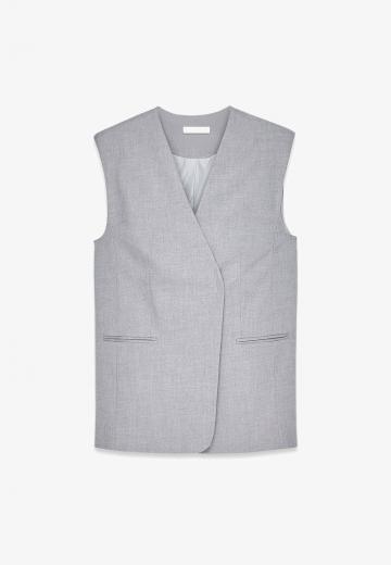 Длинный жилет