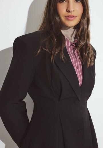 Короткое пальто