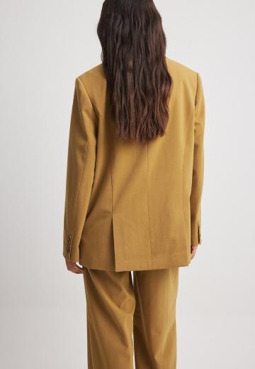 Короткое пальто