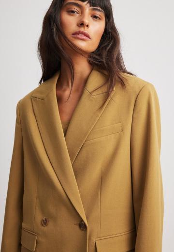 Короткое пальто