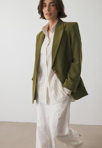 Короткое пальто