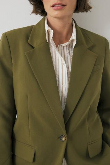 Короткое пальто