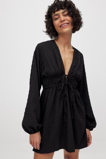 Короткое платье