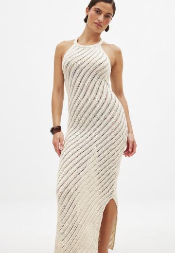 Вязаное платье