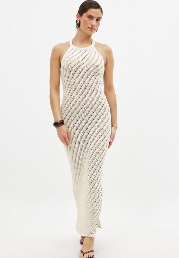 Вязаное платье