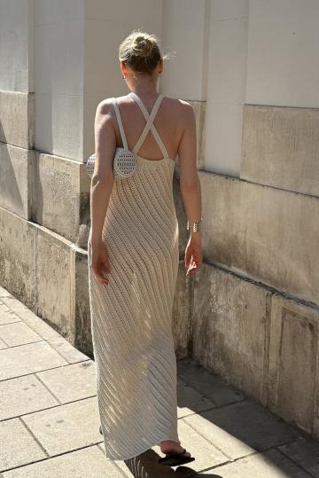 Вязаное платье