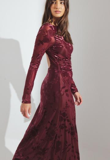 Платье футляр