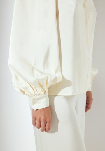 Атласная блузка