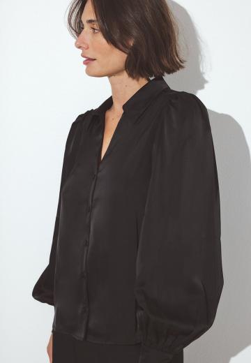 Атласная блузка