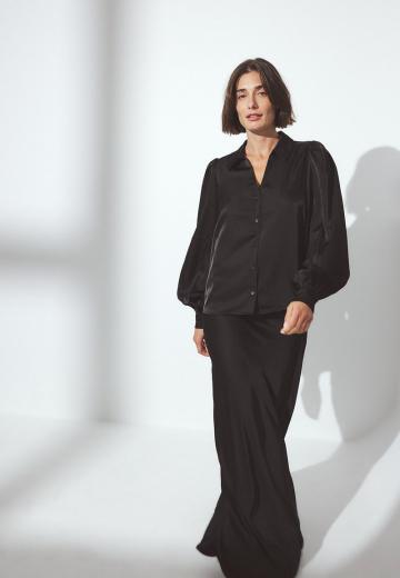 Атласная блузка