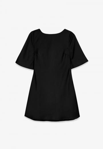 Короткое платье